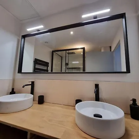 Superbe Duplex La Verriere Chic, Cosy Et Spacieux