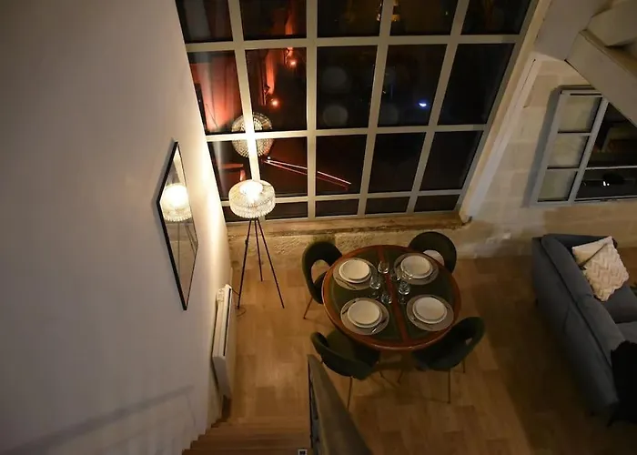 Superbe Duplex La Verriere Chic, Cosy Et Spacieux Apartman *