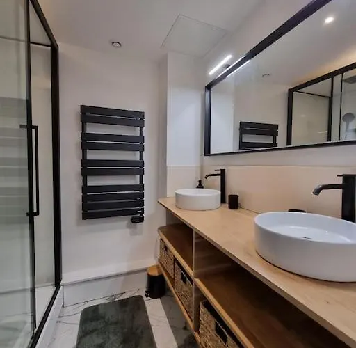 Апартаменты Superbe Duplex La Verriere Chic, Cosy Et Spacieux *