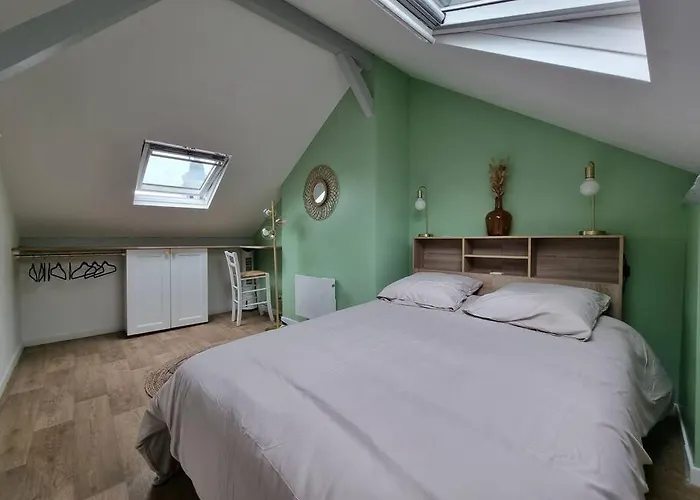 Superbe Duplex La Verriere Chic, Cosy Et Spacieux *