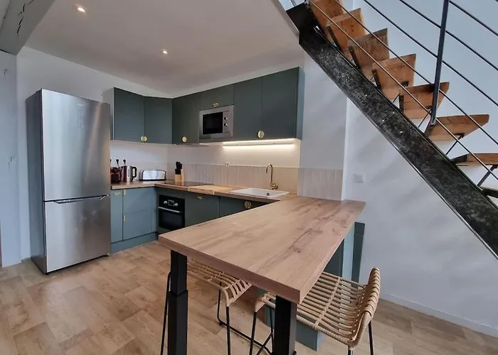 Superbe Duplex La Verriere Chic, Cosy Et Spacieux Daire